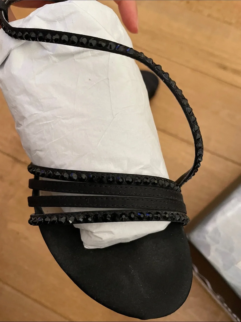 Nina elegant black